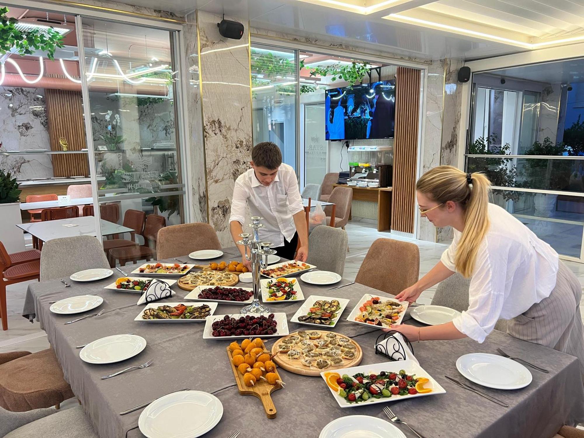 Apartment Star & Restaurant Golem (Tirana)